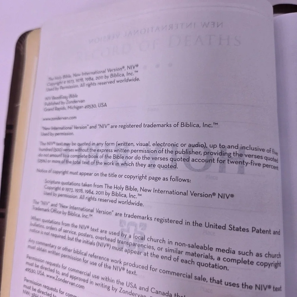 Holy Bible NIV New International Version‎ Zondervan Brown LeatherSoft 2011